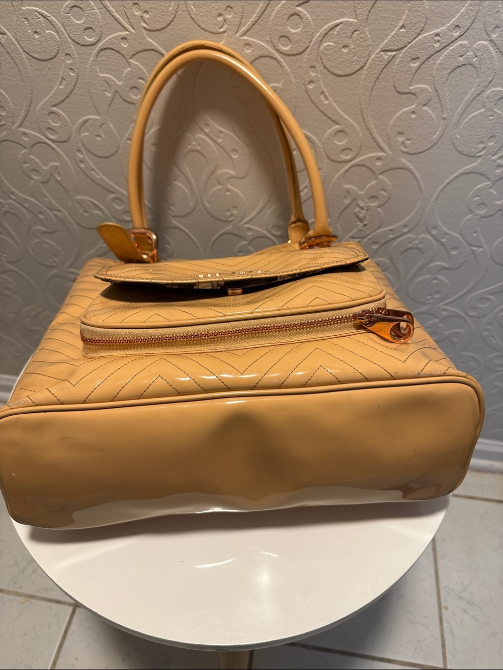 Ted Baker Tan Patent Quilted Shoulder Tote - Picture 6 of 13